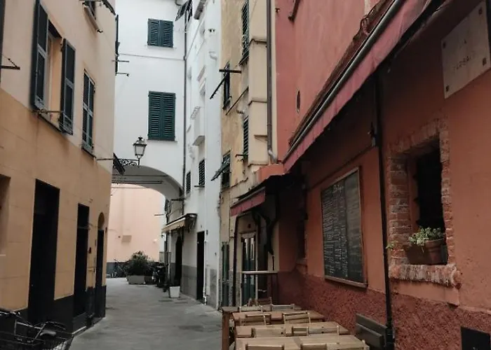 Dietro Il Lungomare Fra Le Due Baie, Fino A 8 Posti Letto *