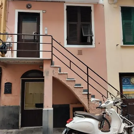 Dietro Il Lungomare Fra Le Due Baie, Fino A 8 Posti Letto セストリ・レヴァンテ