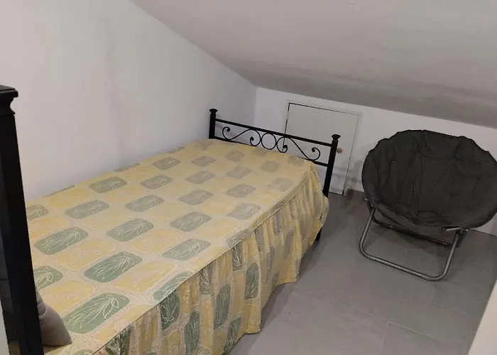 Apartment Dietro Il Lungomare Fra Le Due Baie, Fino A 8 Posti Letto *