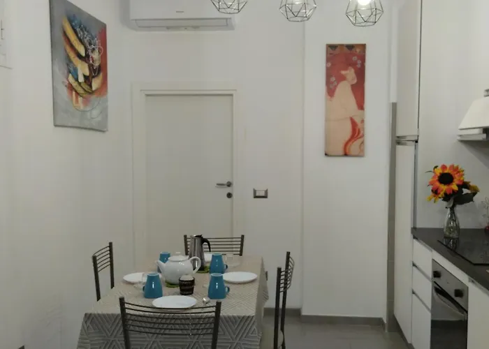 Dietro Il Lungomare Fra Le Due Baie, Fino A 8 Posti Letto Apartamento Sestri Levante